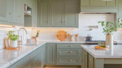30 Gorgeous Green Kitchen Cabinet Ideas That Elevate Any Kitchen