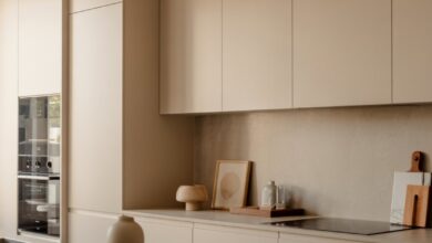 30 Minimalist Kitchen Ideas to Create a Clean, Calm & Stylish Space